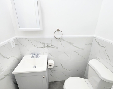 60-22 Flushing Avenue - Photo Thumbnail 11