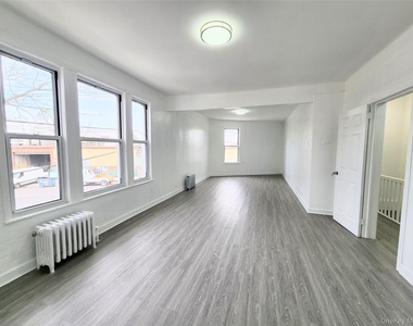 60-22 Flushing Avenue - Photo Thumbnail 1