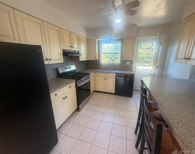 325 Glenbrook Avenue - Photo Thumbnail 2
