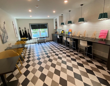 126 Montgomery Street - Photo Thumbnail 14