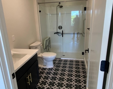126 Montgomery Street - Photo Thumbnail 6
