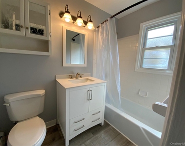 2710 South Road - Photo Thumbnail 6