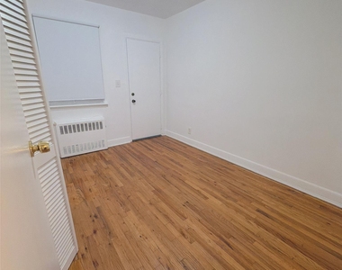 79-10 150th Street - Photo Thumbnail 4
