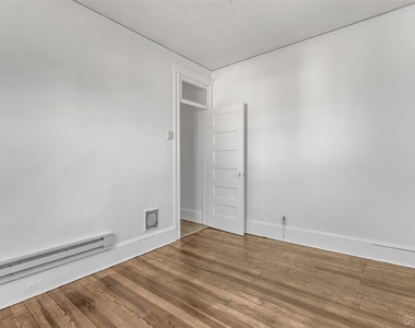28 W Elizabeth Street - Photo Thumbnail 18