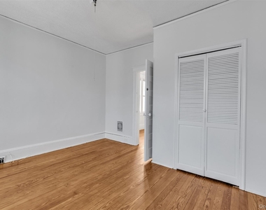 28 W Elizabeth Street - Photo Thumbnail 5