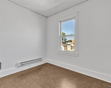 28 W Elizabeth Street - Photo Thumbnail 19