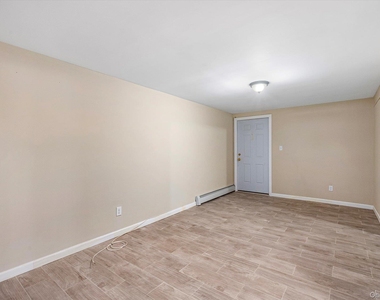 93 Garfield Boulevard - Photo Thumbnail 11