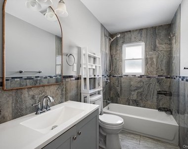 93 Garfield Boulevard - Photo Thumbnail 8