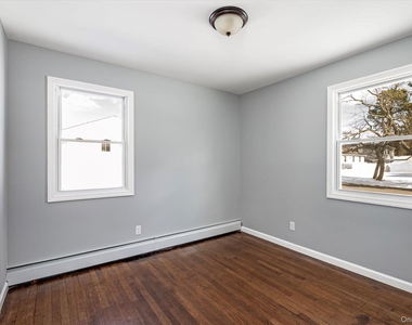 93 Garfield Boulevard - Photo Thumbnail 10