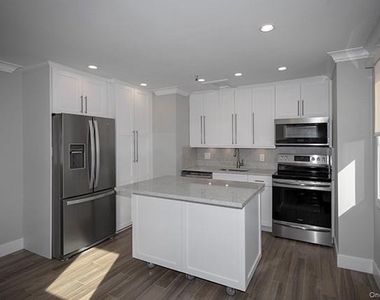 37 New York Avenue - Photo Thumbnail 2
