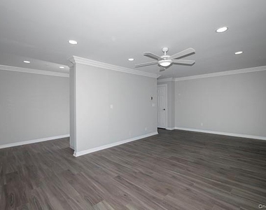 401 East Main Street - Photo Thumbnail 4