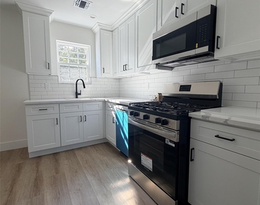 7 Patton Avenue - Photo Thumbnail 4
