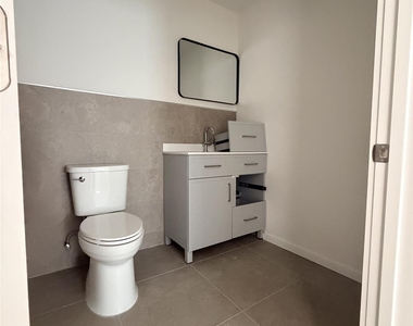 7 Patton Avenue - Photo Thumbnail 15