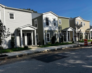 7 Patton Avenue - Photo Thumbnail 3