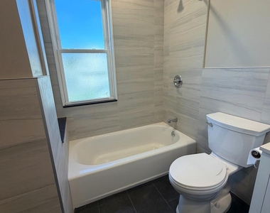 13915 88th Road - Photo Thumbnail 4