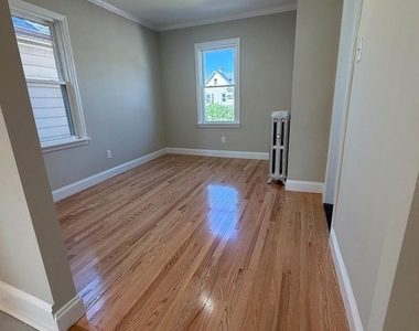 13915 88th Road - Photo Thumbnail 9