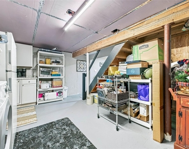4 Bartlett Commons - Photo Thumbnail 29