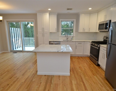 27 Grant Street - Photo Thumbnail 8