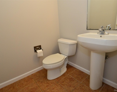 27 Grant Street - Photo Thumbnail 13