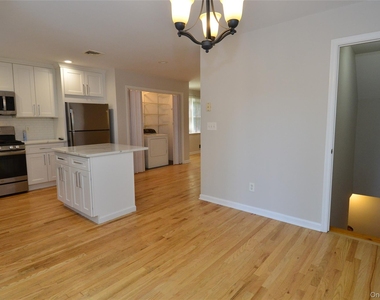27 Grant Street - Photo Thumbnail 10