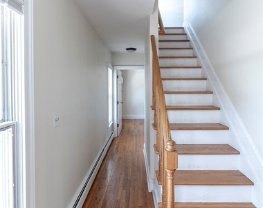 326 N Broadway - Photo Thumbnail 9