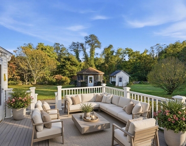 68 Plumbrook Road - Photo Thumbnail 5