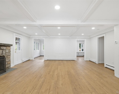 68 Plumbrook Road - Photo Thumbnail 24