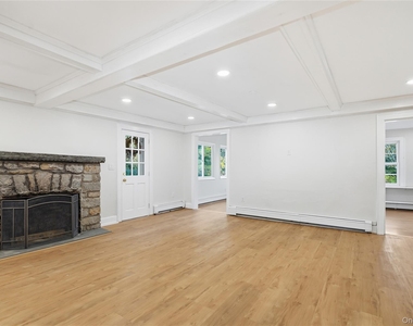 68 Plumbrook Road - Photo Thumbnail 25