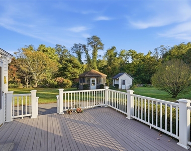 68 Plumbrook Road - Photo Thumbnail 17