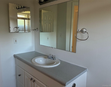 76 Keane Lane - Photo Thumbnail 12