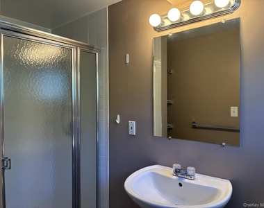 76 Keane Lane - Photo Thumbnail 15