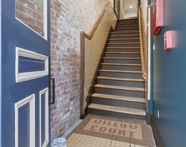 207 Main Street - Photo Thumbnail 4