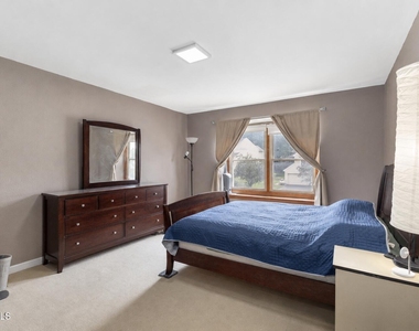 214 Walnut Lane - Photo Thumbnail 12