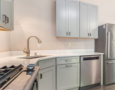 214 Walnut Lane - Photo Thumbnail 5