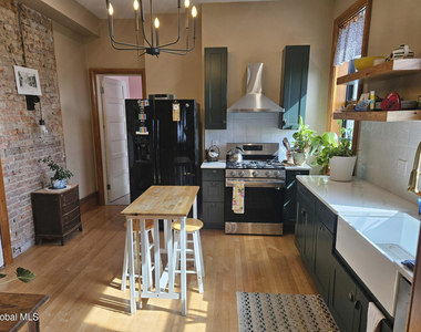 355 State Street - Photo Thumbnail 9