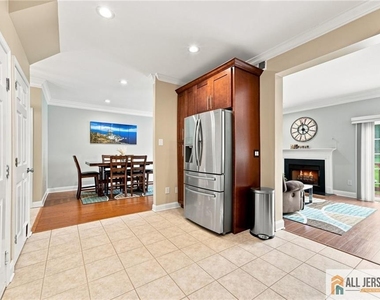 26 E Burgess Drive - Photo Thumbnail 7
