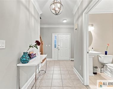 26 E Burgess Drive - Photo Thumbnail 4