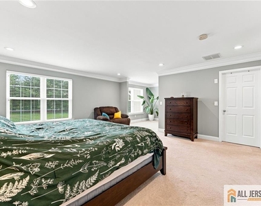 26 E Burgess Drive - Photo Thumbnail 19