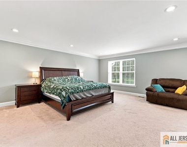 26 E Burgess Drive - Photo Thumbnail 17