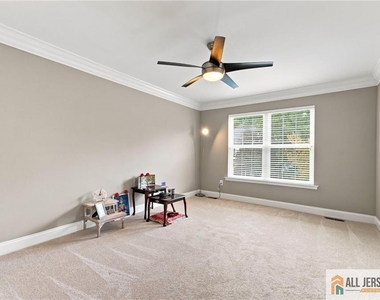 26 E Burgess Drive - Photo Thumbnail 24