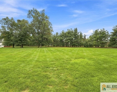 26 E Burgess Drive - Photo Thumbnail 35