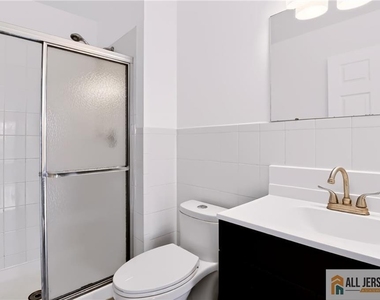 9 Lackland Avenue - Photo Thumbnail 42