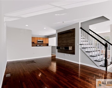 9 Lackland Avenue - Photo Thumbnail 29