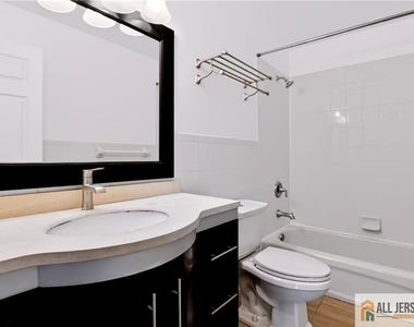 9 Lackland Avenue - Photo Thumbnail 34