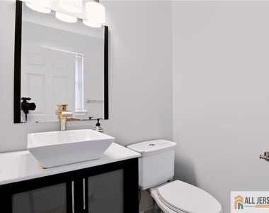 9 Lackland Avenue - Photo Thumbnail 30