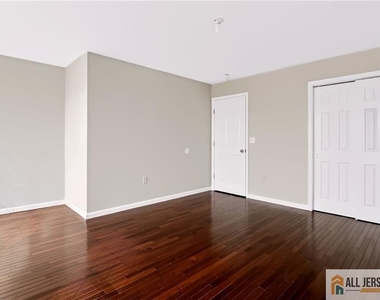 9 Lackland Avenue - Photo Thumbnail 33