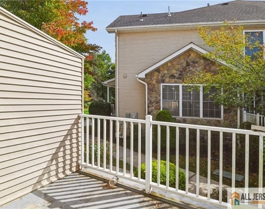 9 Lackland Avenue - Photo Thumbnail 8