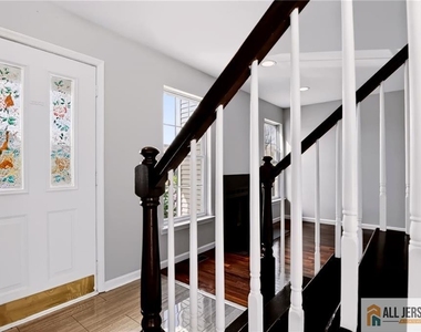 9 Lackland Avenue - Photo Thumbnail 10