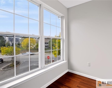 9 Lackland Avenue - Photo Thumbnail 36