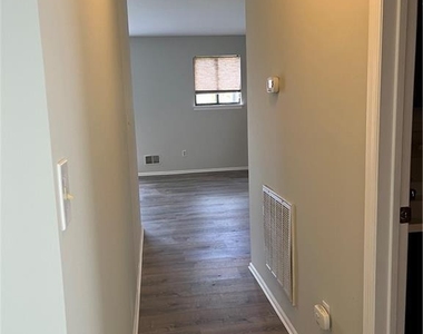 4212 Birchwood Court - Photo Thumbnail 20